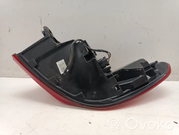 BMW 1 F40 Galinis žibintas kėbule 7450643