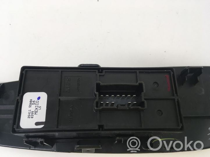 Nissan Leaf I (ZE0) Support bouton lève vitre porte avant 809613NM0A