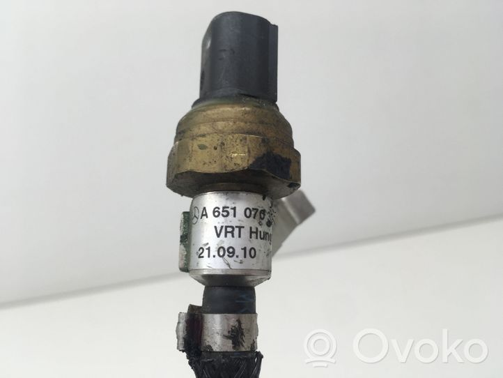 Mercedes-Benz Vito Viano W639 Capteur de pression de carburant A6510703081