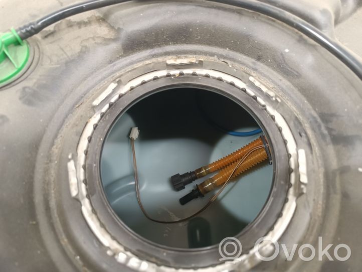 BMW 2 F46 Réservoir de carburant 