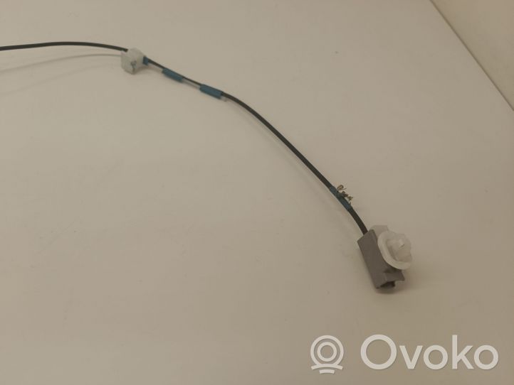 Toyota RAV 4 (XA40) Antenne GPS 8686042042