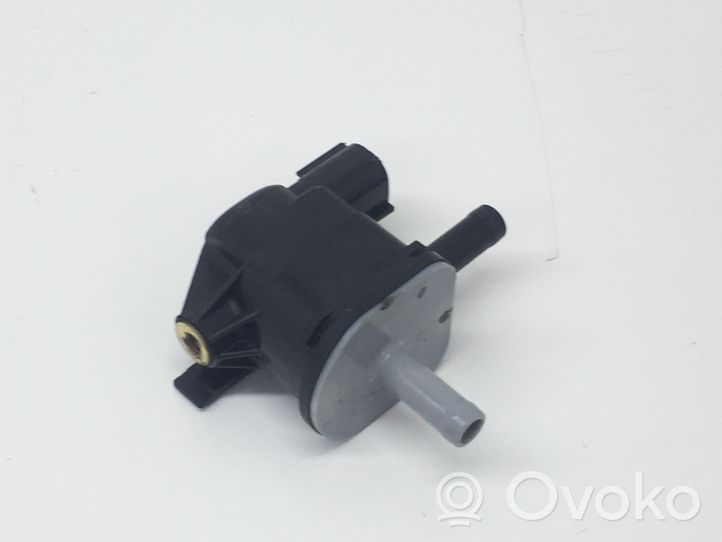 Toyota RAV 4 (XA40) Turboahtimen magneettiventtiili 1362007010