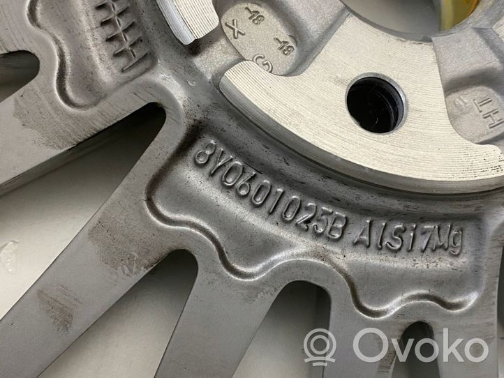 Audi A3 8Y R17-alumiinivanne 8Y0601025B