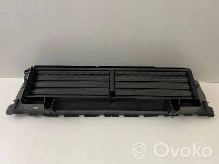 Peugeot 3008 I Garniture de radiateur 9672696880