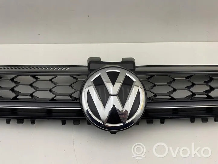 Volkswagen Golf VII Maskownica / Grill / Atrapa górna chłodnicy 5G0853651