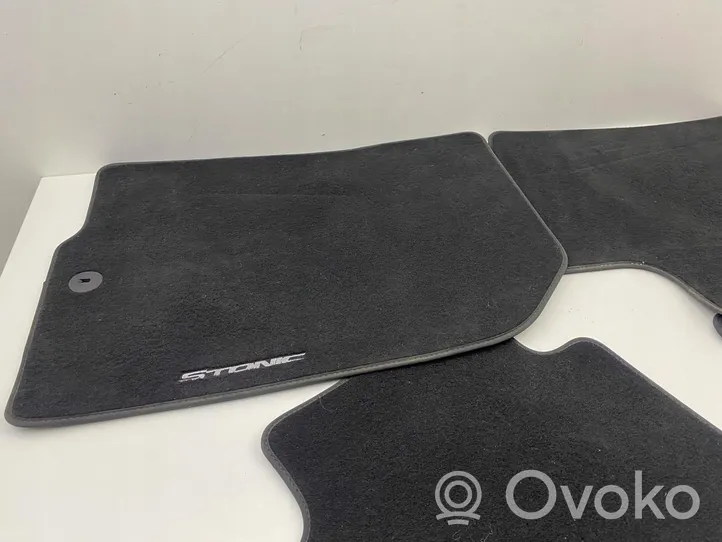 KIA Stonic Kit tapis de sol auto 