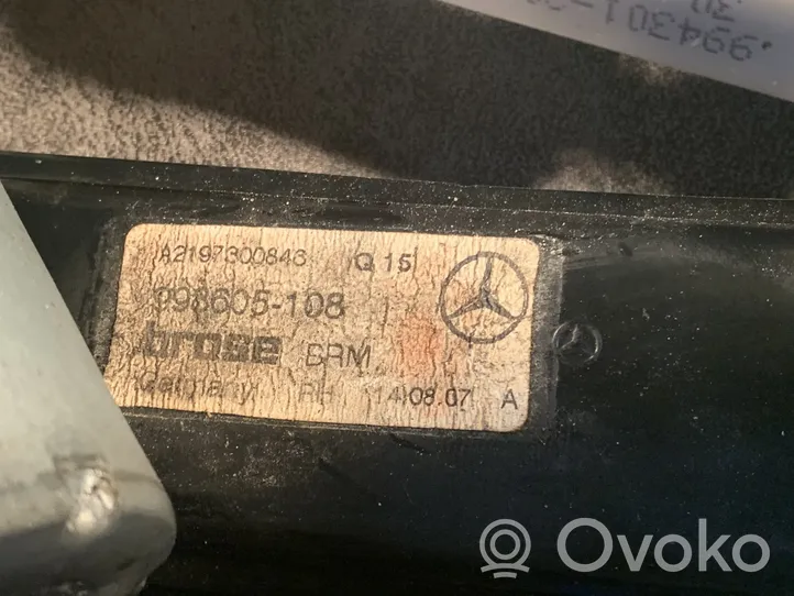 Mercedes-Benz CLS C219 Elektryczny podnośnik szyby drzwi tylnych A2195408205