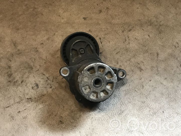 Mercedes-Benz E W212 Lichtmaschine Riemenspanner Spannrolle Keilrippenriemen Keilriemen A6512000070