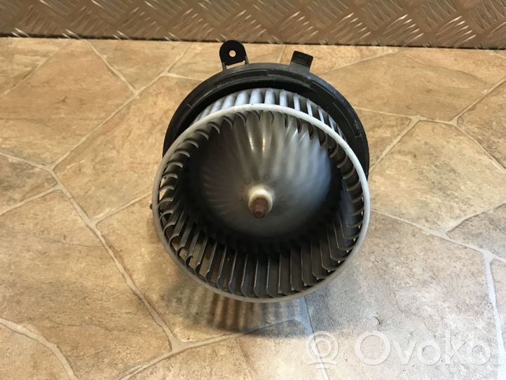 Mercedes-Benz C W204 Ventola riscaldamento/ventilatore abitacolo V2425001