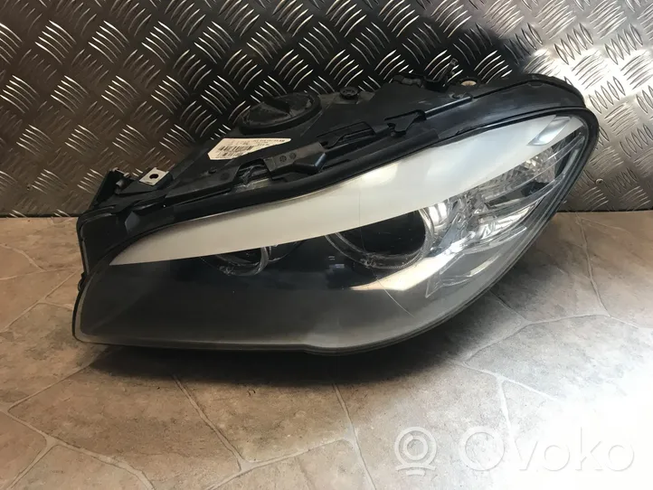 BMW 5 F10 F11 Lampa przednia 7203241