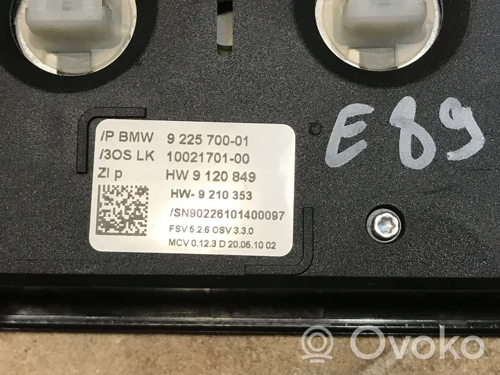 BMW Z4 E89 Światło fotela przedniego 9225700