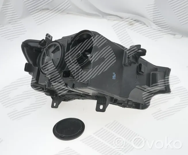 BMW X3 F25 Priekinis žibintas 63117334077