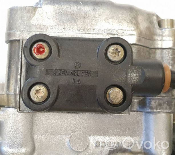 Volkswagen Golf III Polttoaineen ruiskutuksen suurpainepumppu 0460404970