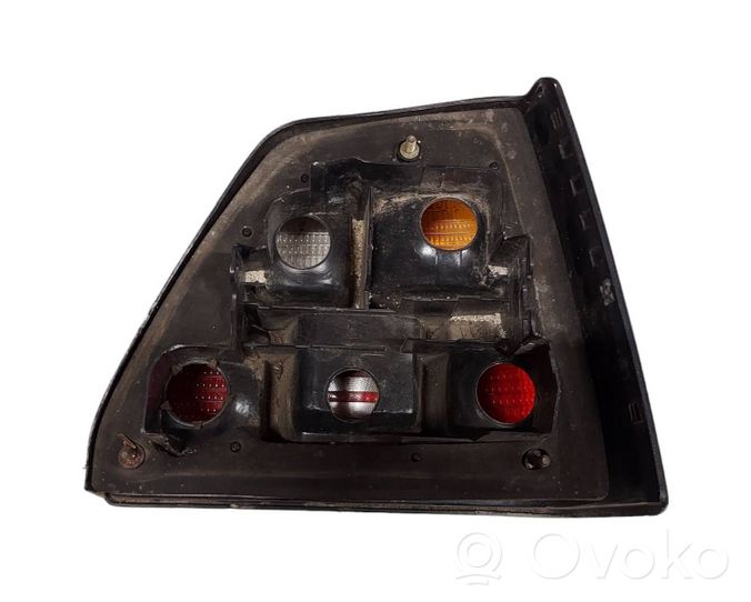 Volkswagen Golf II Lampa tylna 191945111A