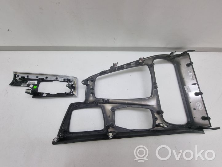 BMW 5 F10 F11 Dekoratyvinė apdailos juostelė 9171780