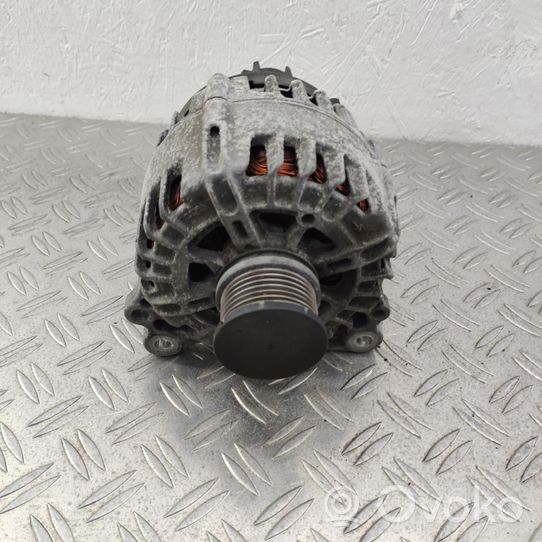 Volkswagen PASSAT B8 Generatore/alternatore 03L903023L