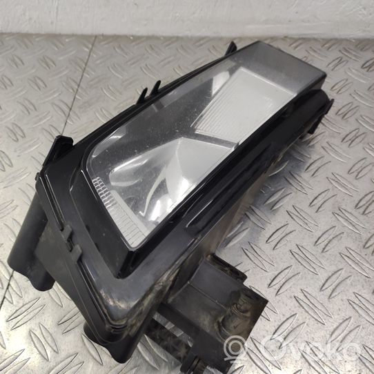 Volkswagen Touran III Front fog light 5TA941662