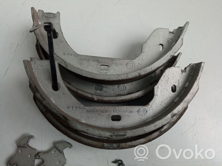 BMW 7 F01 F02 F03 F04 Ganasce freno a mano/freno di stazionamento 6782692