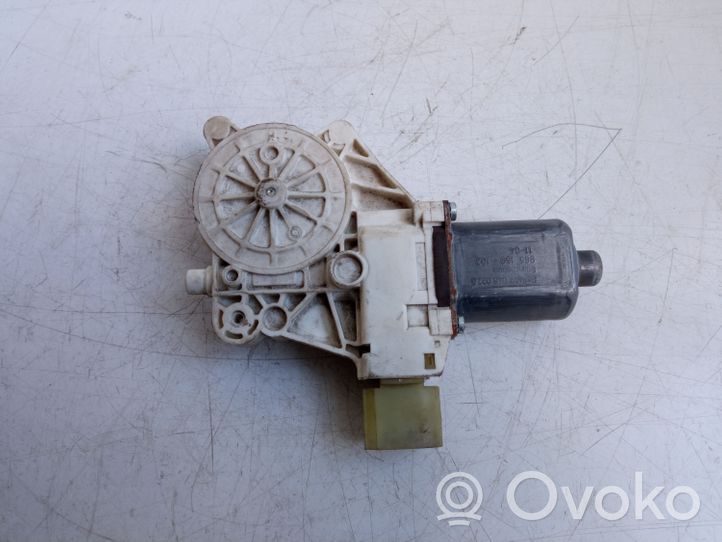 BMW 7 F01 F02 F03 F04 Motorino alzacristalli della portiera posteriore 7046032