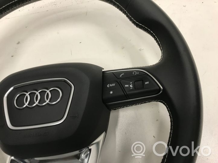 Audi Q7 4M Ohjauspyörä 