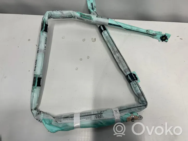 Mercedes-Benz EQC Airbag da tetto 