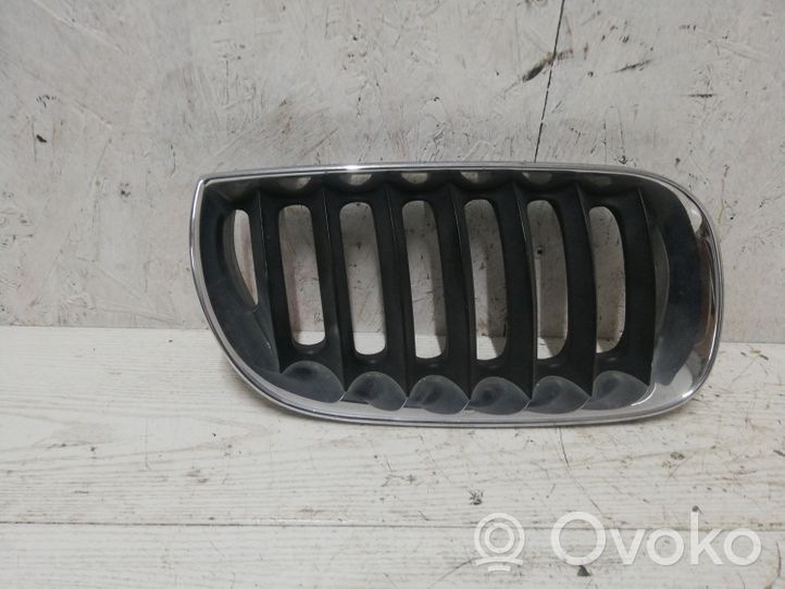 BMW X3 E83 Atrapa chłodnicy / Grill 