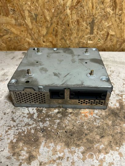 Mercedes-Benz E W211 Amplificatore A2118271642