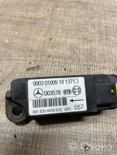 Mercedes-Benz Sprinter W906 Capteur de collision / impact de déploiement d'airbag 0018204426