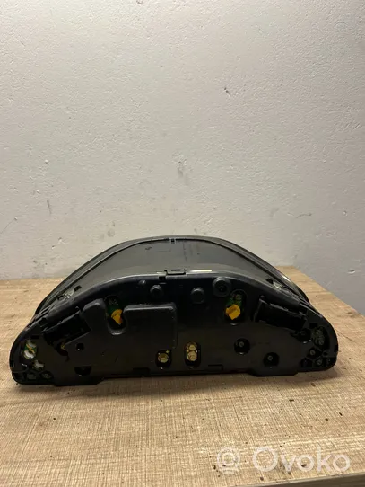 Mercedes-Benz E W210 Speedometer (instrument cluster) A2105402911