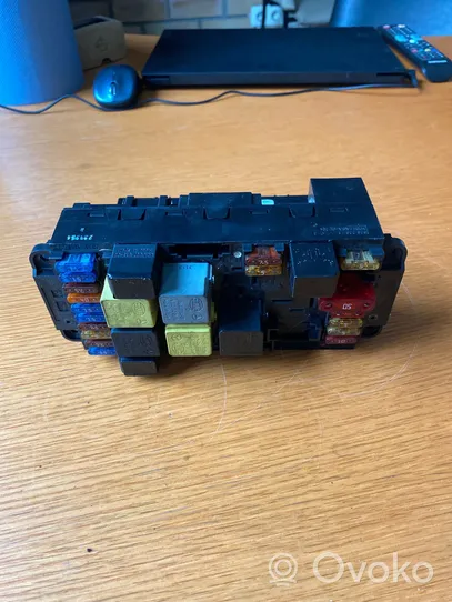 Mercedes-Benz C W203 Fuse module 2035452701