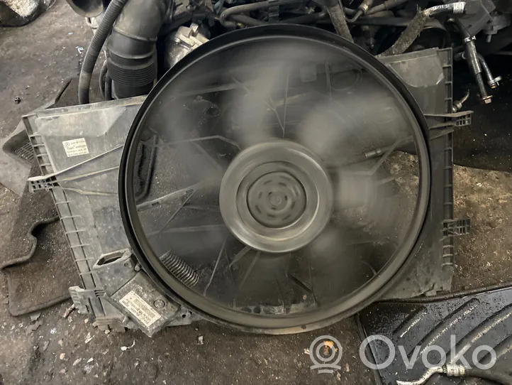 Mercedes-Benz C W203 Ventilador eléctrico del radiador A2035000193