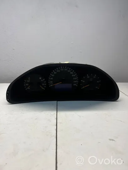 Mercedes-Benz E W210 Compteur de vitesse tableau de bord A2105402911