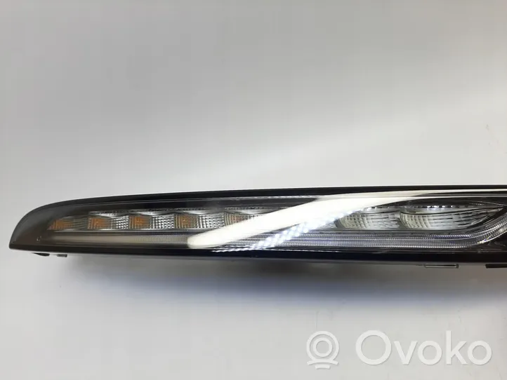 Porsche Macan Faro diurno con luce led 95B941182A