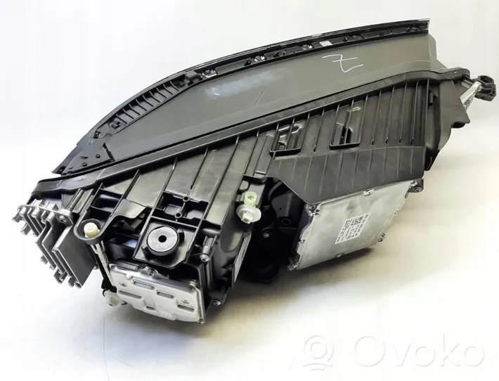 Volkswagen Touareg III Headlight/headlamp 761941081