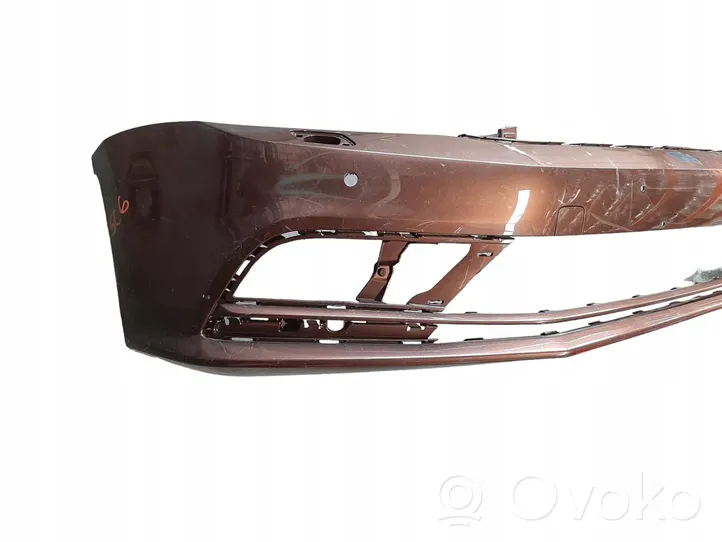 Volkswagen Jetta V Front bumper 5C6807217A