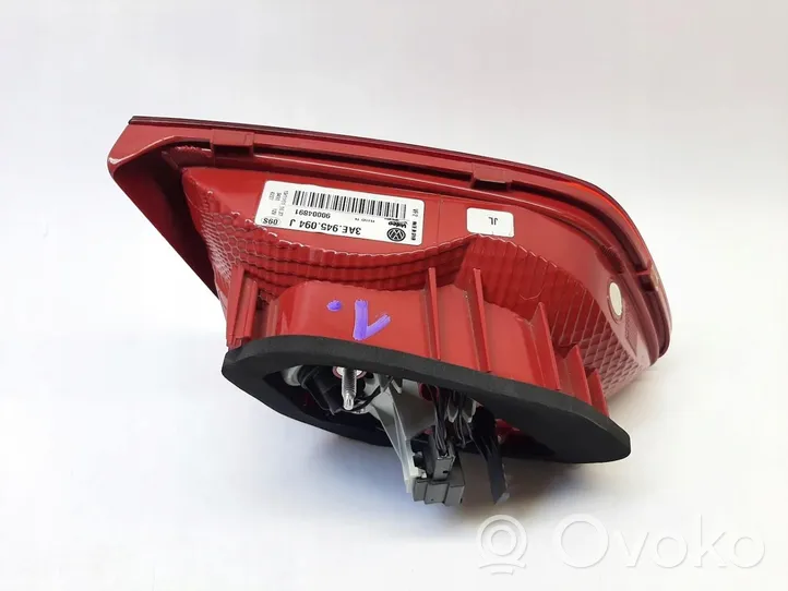 Volkswagen PASSAT B7 Rear/tail lights 3AE945094J