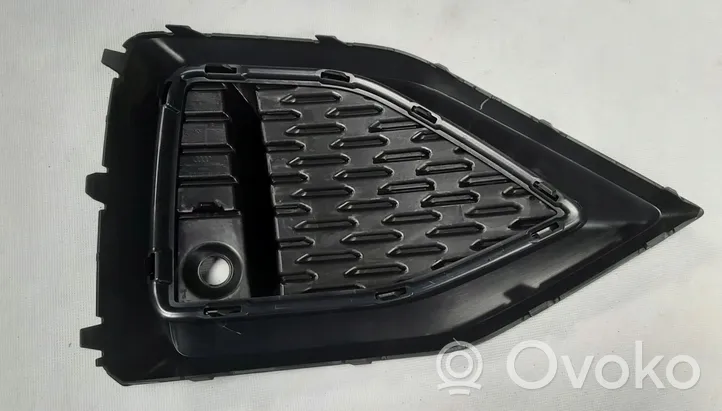 Audi Q2 - Etupuskurin alempi jäähdytinsäleikkö 81A853053C
