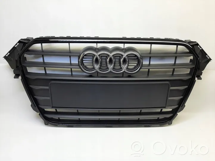 Audi A4 S4 B8 8K Griglia superiore del radiatore paraurti anteriore 8K0