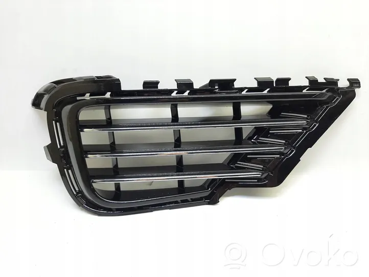 Volkswagen Touareg II Mascherina inferiore del paraurti anteriore 7P6853666G