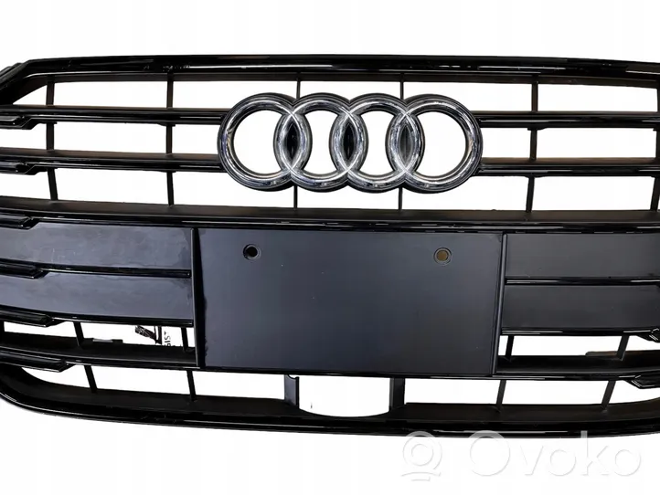 Audi A8 S8 D5 Maskownica / Grill / Atrapa górna chłodnicy 4N0853651H