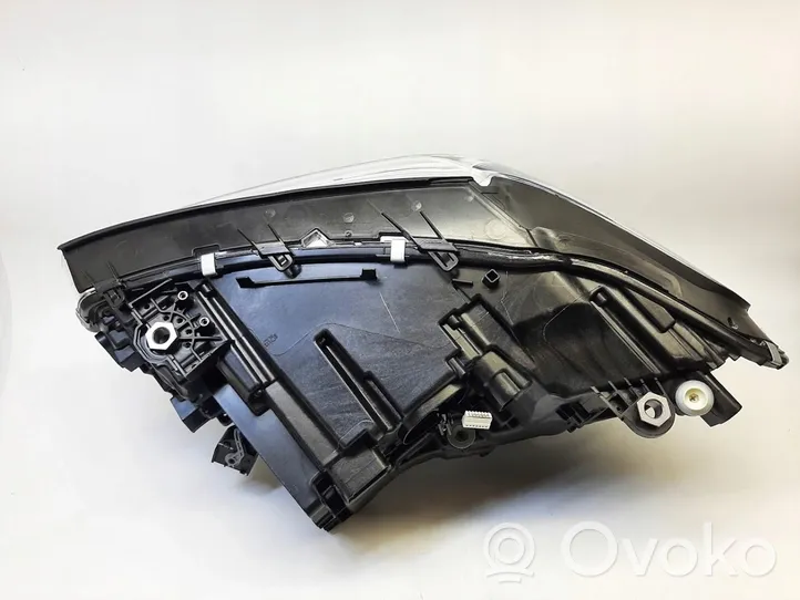 BMW X4 G02 Lampa przednia 746612005