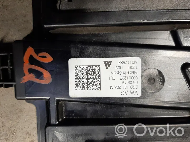Volkswagen Polo VI AW Elektrisks radiatoru ventilators 2Q0121203M