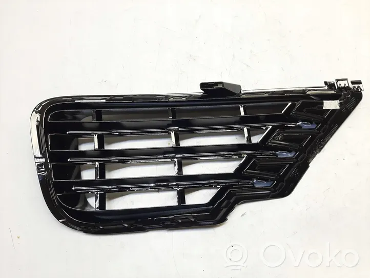 Volkswagen Touareg II Grille inférieure de pare-chocs avant 7P6853665G