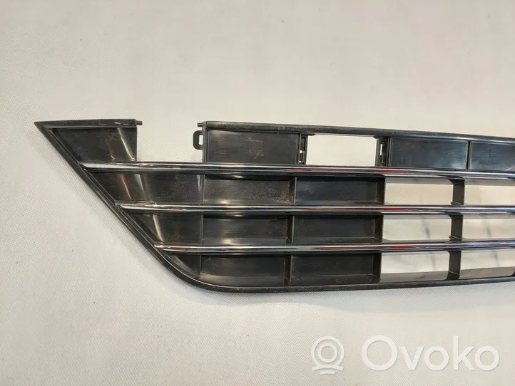 Volkswagen Touareg II Grille inférieure de pare-chocs avant 7P6853677E