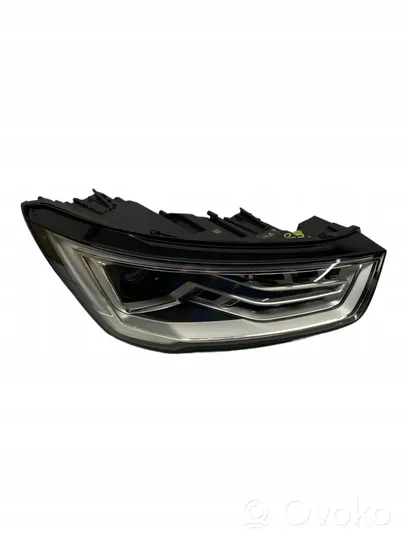 Audi A1 Lampa przednia 8XA941006