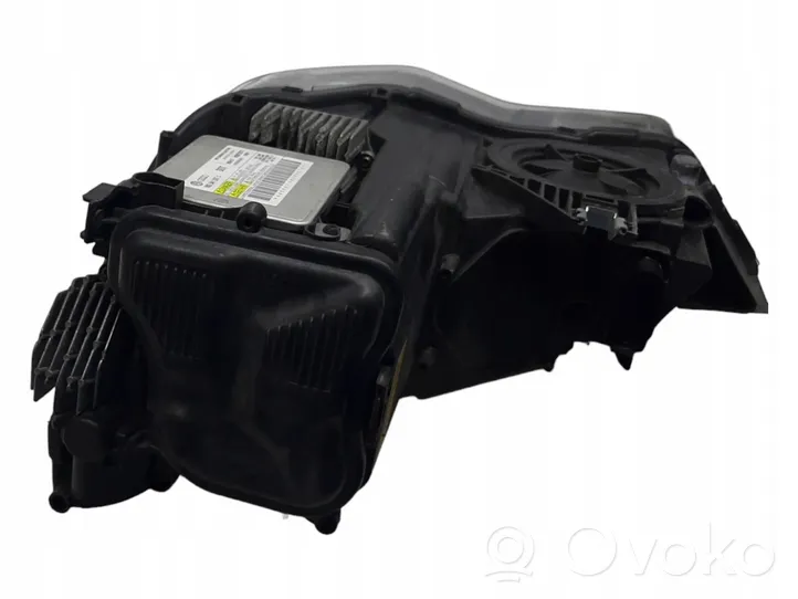 Audi A1 Lampa przednia 8x0941004M