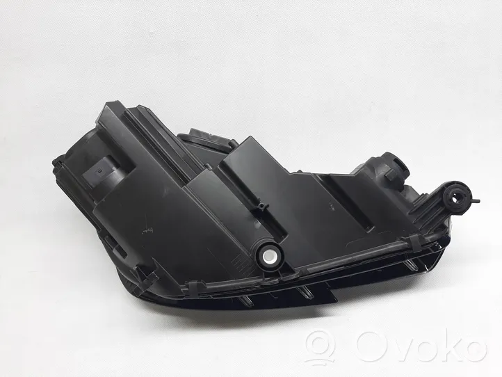 Audi A4 S4 B9 8W Lampa przednia 8W0941005