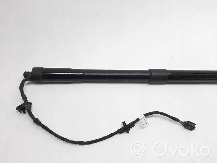 Volkswagen Touareg II Tailgate strut 7P6