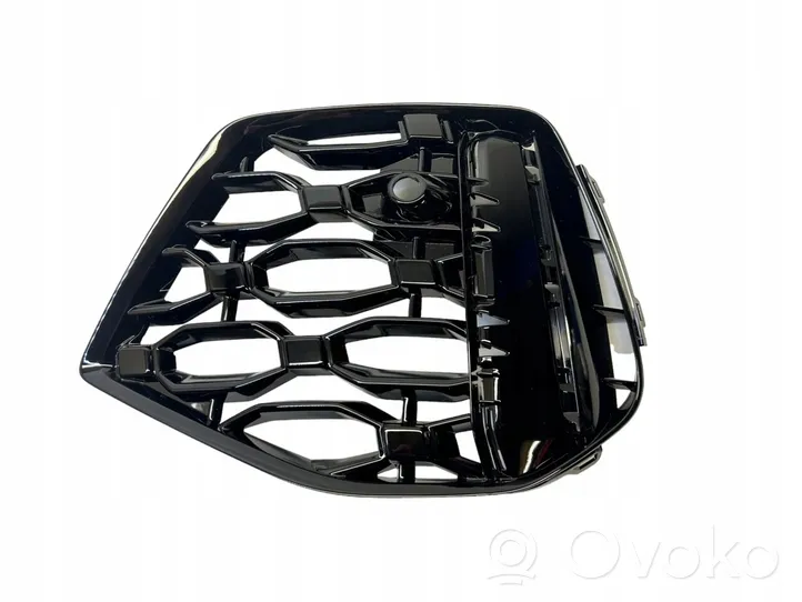 Audi RS3 8Y Grille inférieure de pare-chocs avant 8Y0807681F