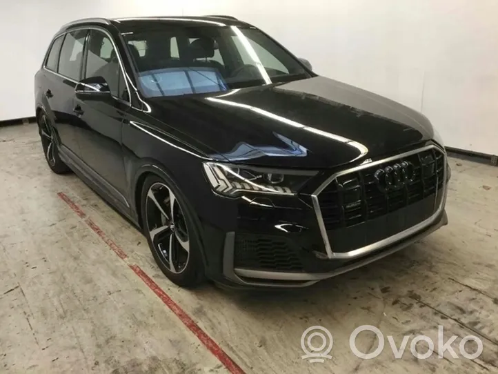 Audi Q7 4M Galinės durys 4m0